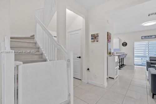 Recently Sold: $525,000 (3 beds, 2 baths, 1650 Square Feet)