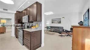 Recently Sold: $619,000 (2 beds, 2 baths, 1570 Square Feet)