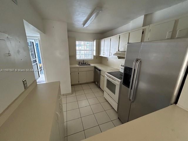 For Sale: $218,500 (2 beds, 1 baths, 897 Square Feet)