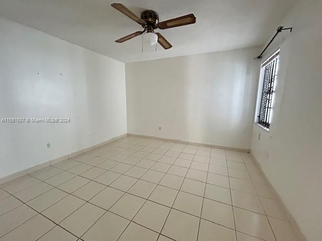 Vendido Recientemente: $207,000 (2 camas, 1 baños, 897 Pies cuadrados)