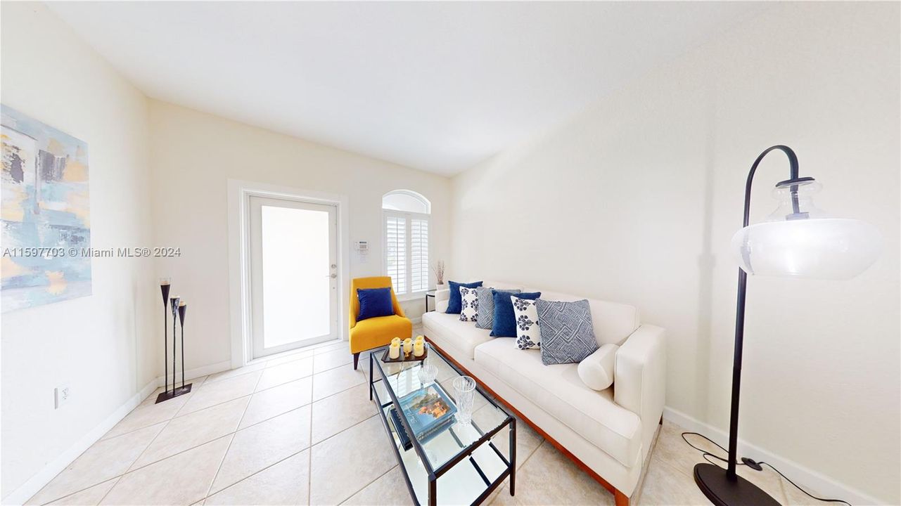 Active With Contract: $538,000 (3 beds, 2 baths, 1512 Square Feet)