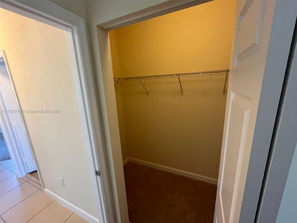 Recently Rented: $2,100 (3 beds, 2 baths, 1151 Square Feet)