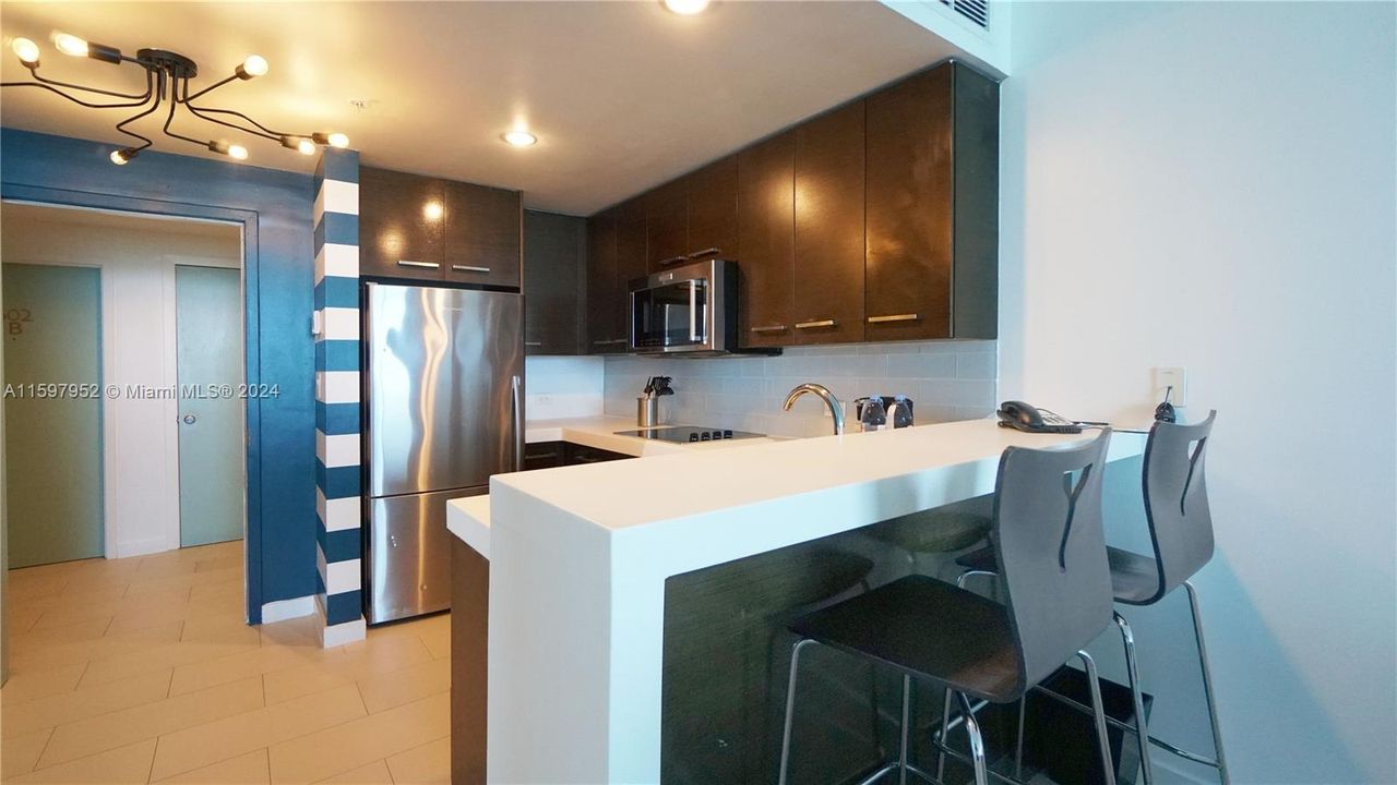 For Rent: $6,500 (2 beds, 2 baths, 1201 Square Feet)