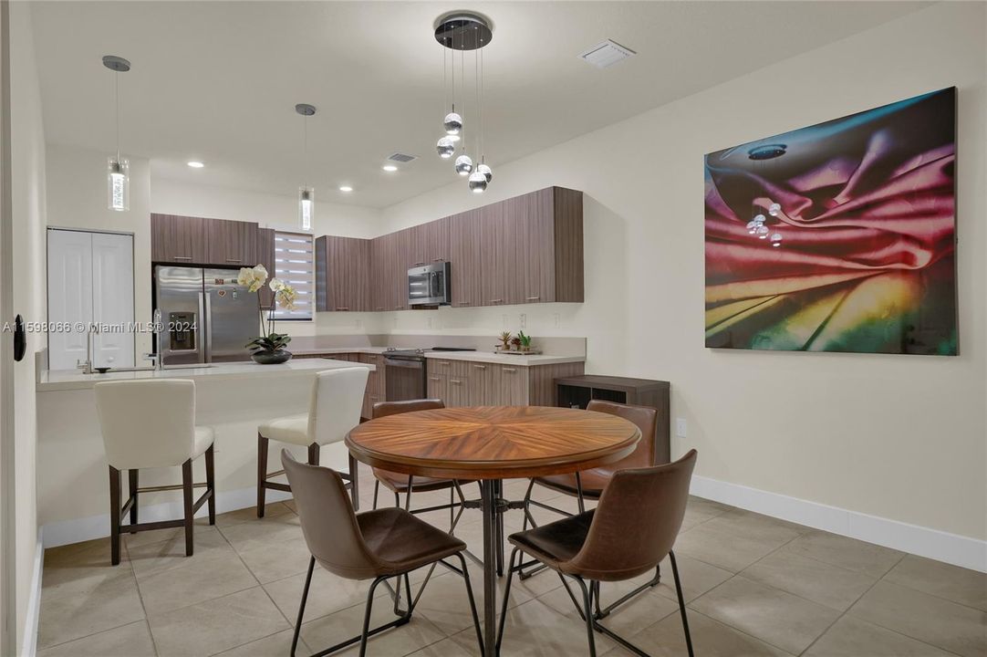 Recently Sold: $674,300 (3 beds, 2 baths, 1482 Square Feet)