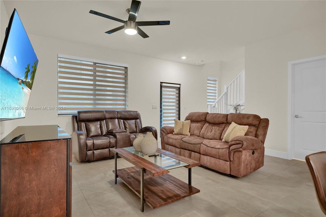 Recently Sold: $674,300 (3 beds, 2 baths, 1482 Square Feet)