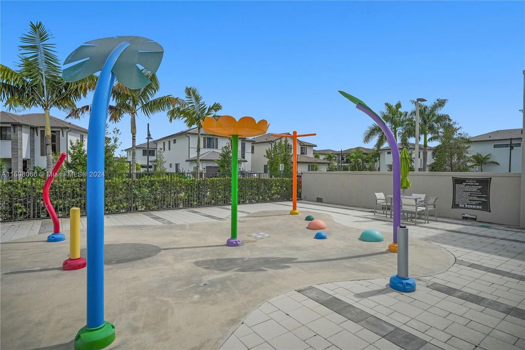 Recently Sold: $674,300 (3 beds, 2 baths, 1482 Square Feet)