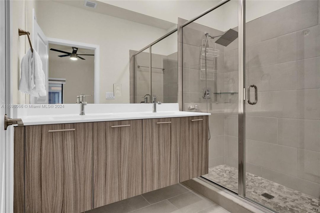 Recently Sold: $674,300 (3 beds, 2 baths, 1482 Square Feet)