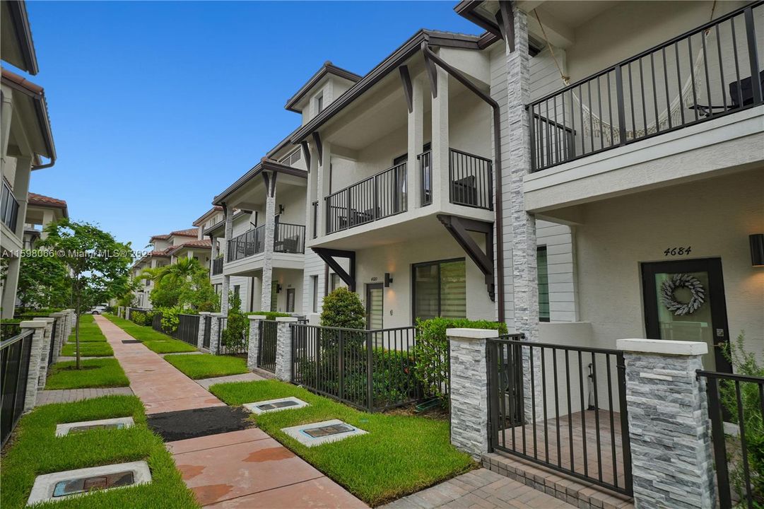 Recently Sold: $674,300 (3 beds, 2 baths, 1482 Square Feet)