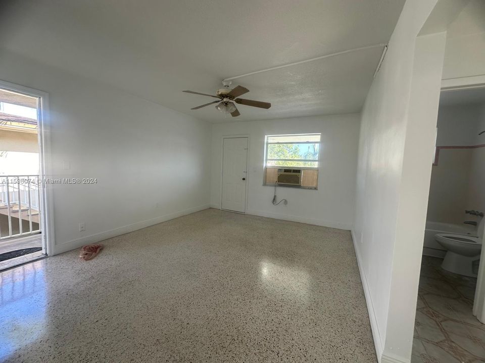 Active With Contract: $2,300 (2 beds, 1 baths, 10436 Square Feet)