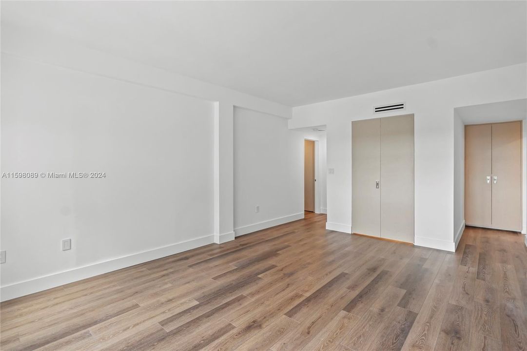 For Sale: $760,000 (1 beds, 1 baths, 1150 Square Feet)