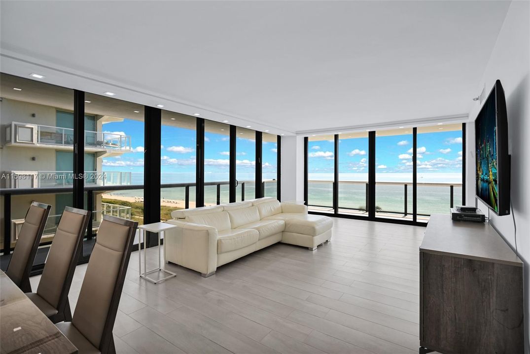 For Sale: $2,749,000 (2 beds, 2 baths, 1560 Square Feet)