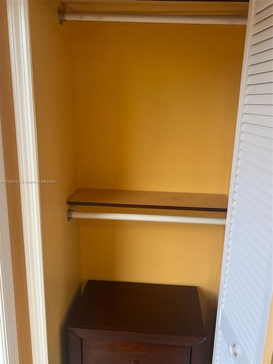 Active With Contract: $1,000 (1 beds, 1 baths, 0 Square Feet)