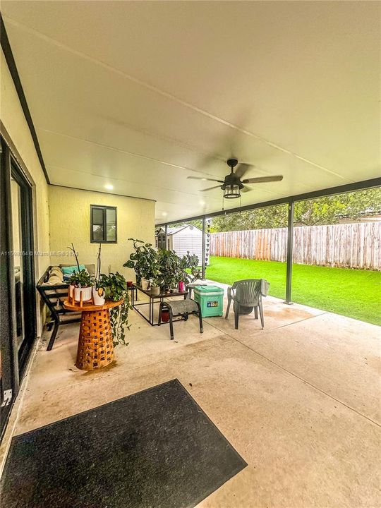 Active With Contract: $3,300 (3 beds, 2 baths, 1691 Square Feet)