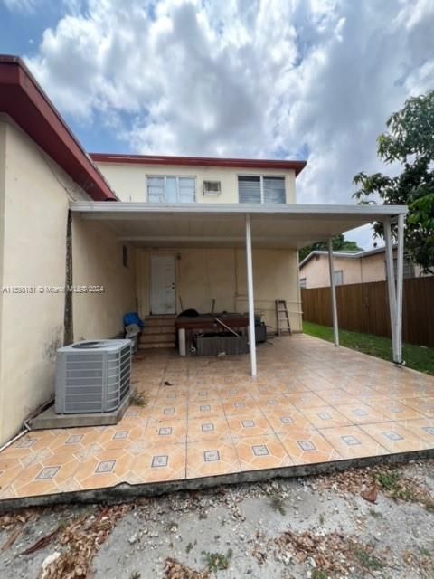 Vendido Recientemente: $819,000 (0 camas, 0 baños, 2396 Pies cuadrados)