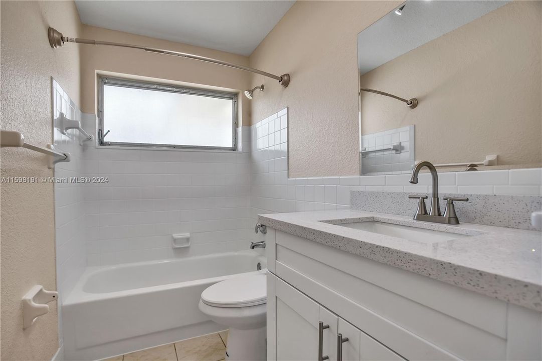 For Rent: $3,000 (2 beds, 2 baths, 1318 Square Feet)