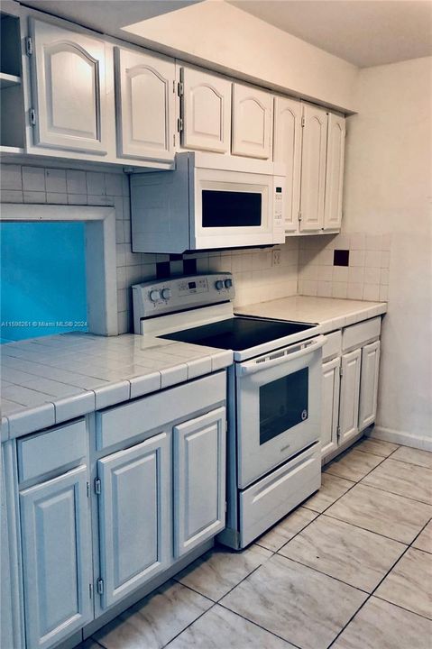 Vendido Recientemente: $169,500 (1 camas, 1 baños, 974 Pies cuadrados)