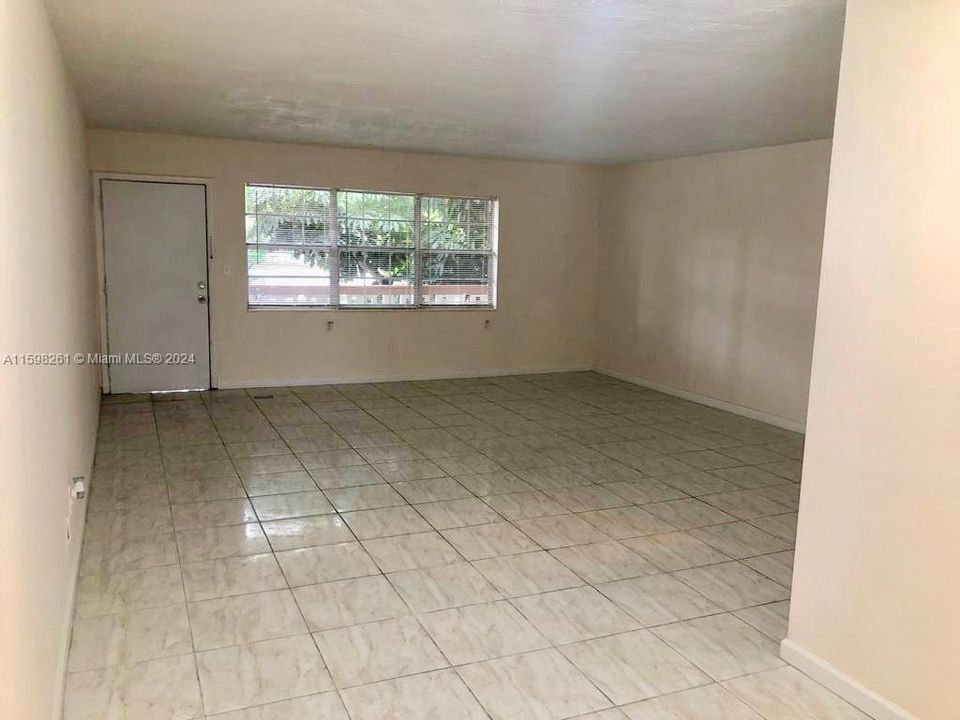 Vendido Recientemente: $169,500 (1 camas, 1 baños, 974 Pies cuadrados)