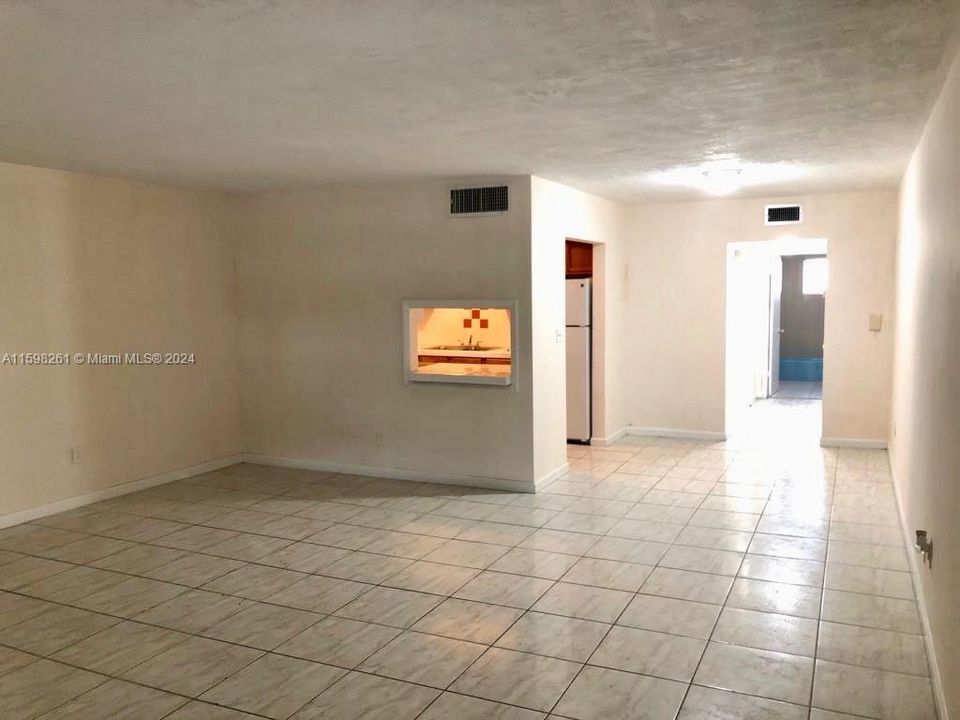 Vendido Recientemente: $169,500 (1 camas, 1 baños, 974 Pies cuadrados)