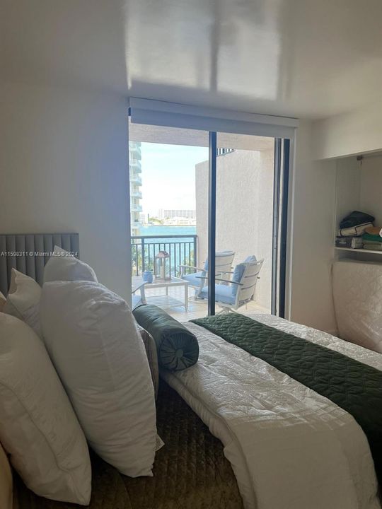 Recently Rented: $3,000 (1 beds, 1 baths, 700 Square Feet)