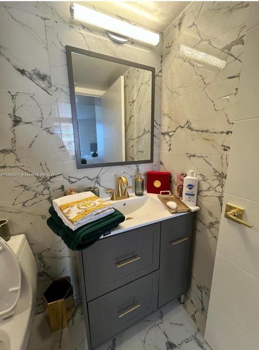 Recently Rented: $3,000 (1 beds, 1 baths, 700 Square Feet)