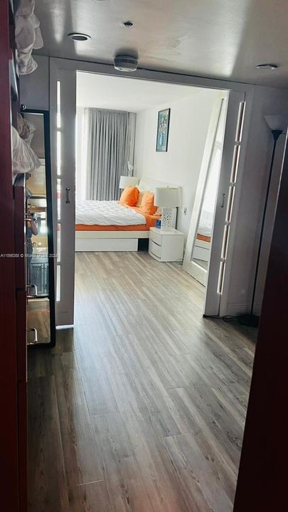 Recently Rented: $3,000 (1 beds, 1 baths, 1086 Square Feet)