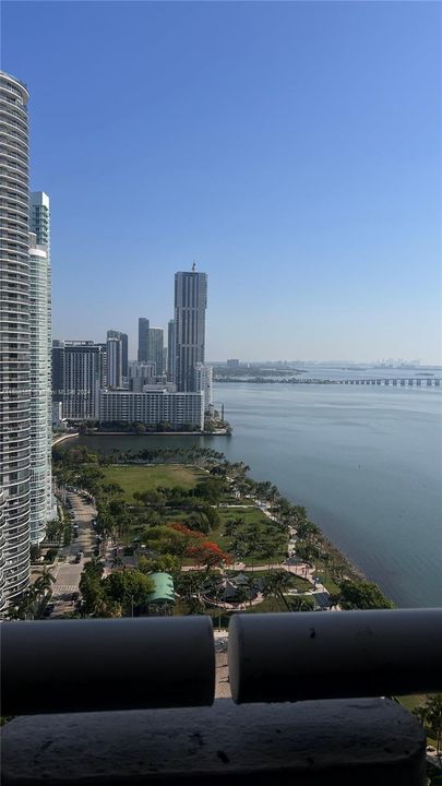 Recently Rented: $3,000 (1 beds, 1 baths, 1086 Square Feet)