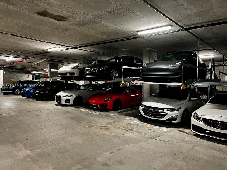 最近租的: $9,350 (3 贝兹, 4 浴室, 1613 平方英尺)