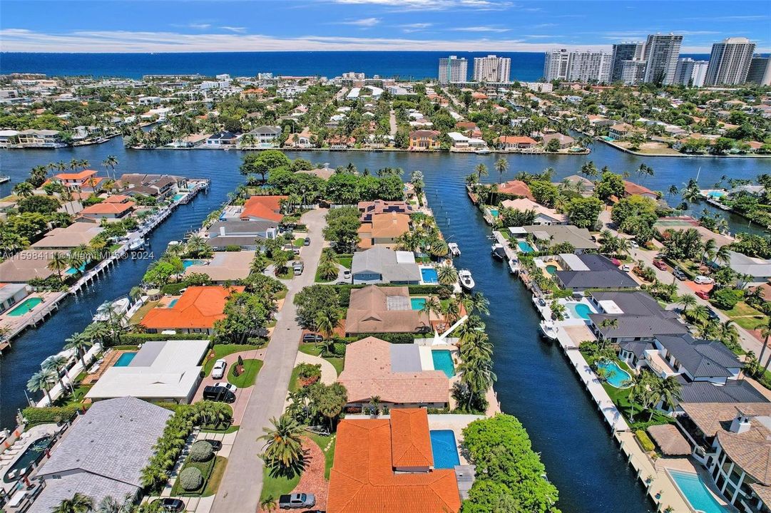 Minutes to Lauderdale-by-the-Sea Beach & Pier