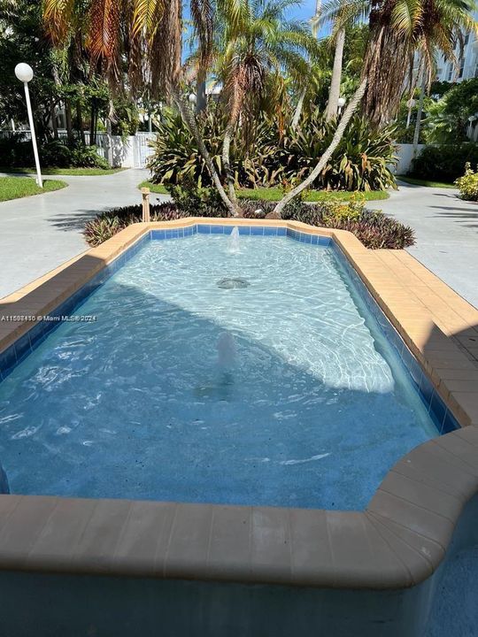 Recently Rented: $1,700 (1 beds, 1 baths, 826 Square Feet)