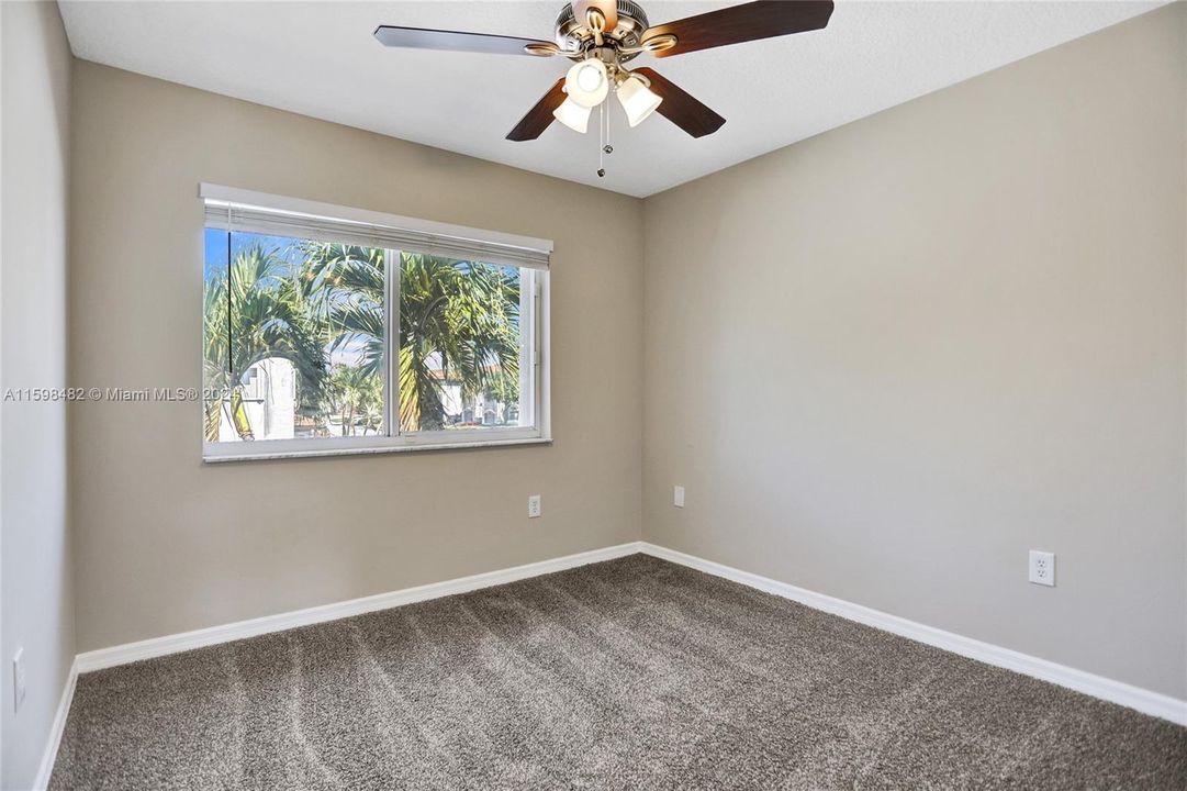 Active With Contract: $499,900 (3 beds, 2 baths, 1508 Square Feet)