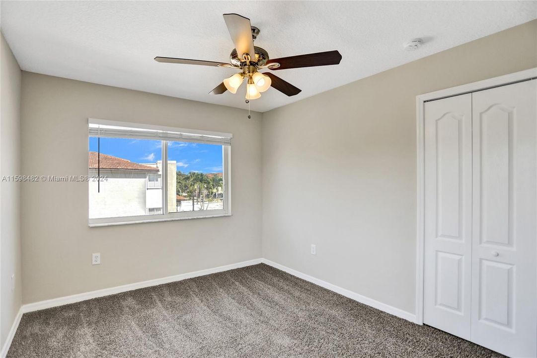 Active With Contract: $499,900 (3 beds, 2 baths, 1508 Square Feet)