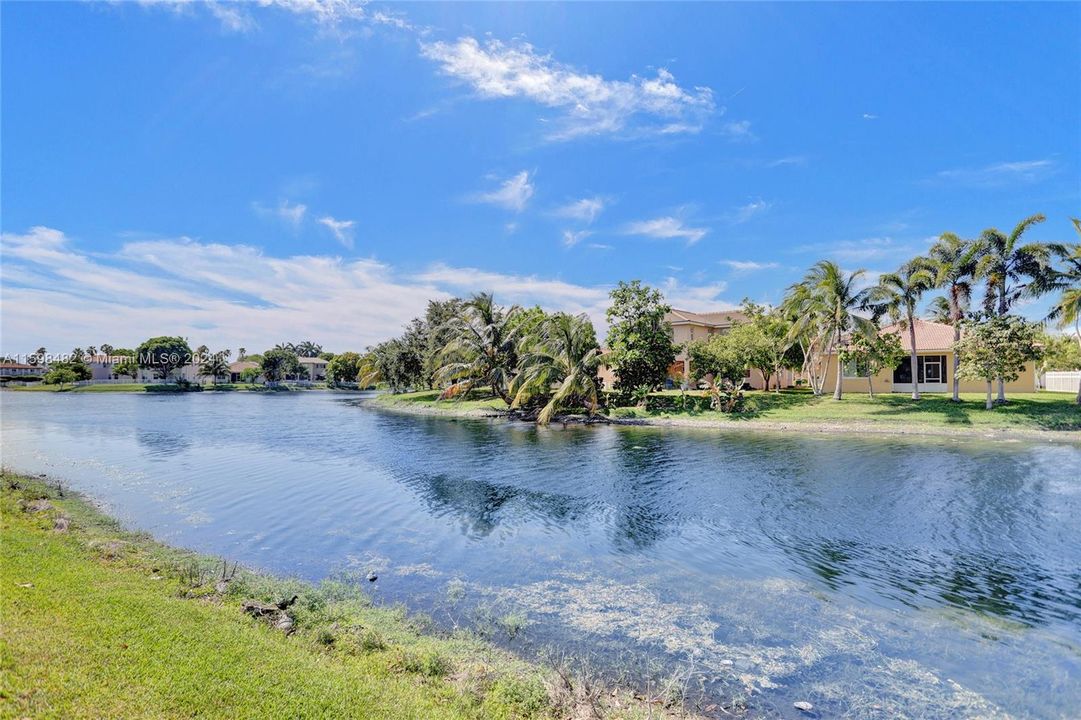 Active With Contract: $499,900 (3 beds, 2 baths, 1508 Square Feet)