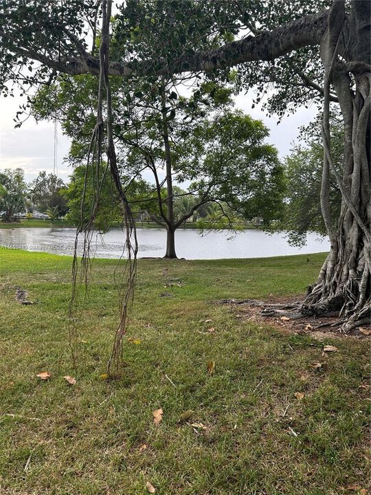 Recently Sold: $459,000 (3 beds, 2 baths, 1378 Square Feet)