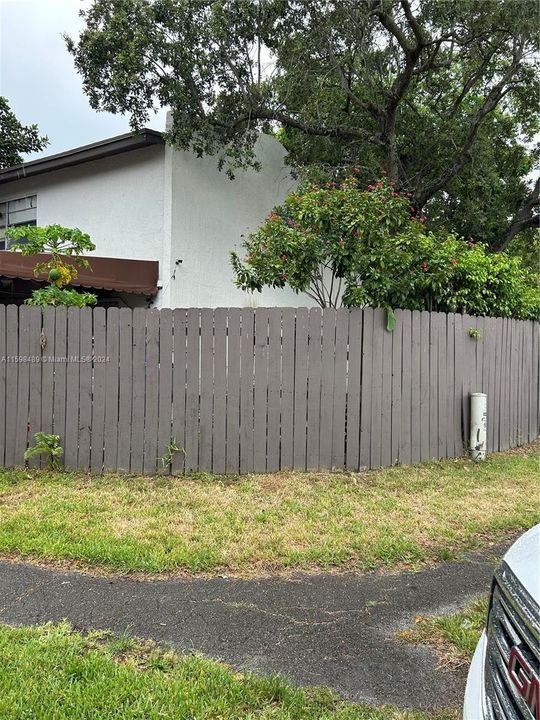 Recently Sold: $459,000 (3 beds, 2 baths, 1378 Square Feet)