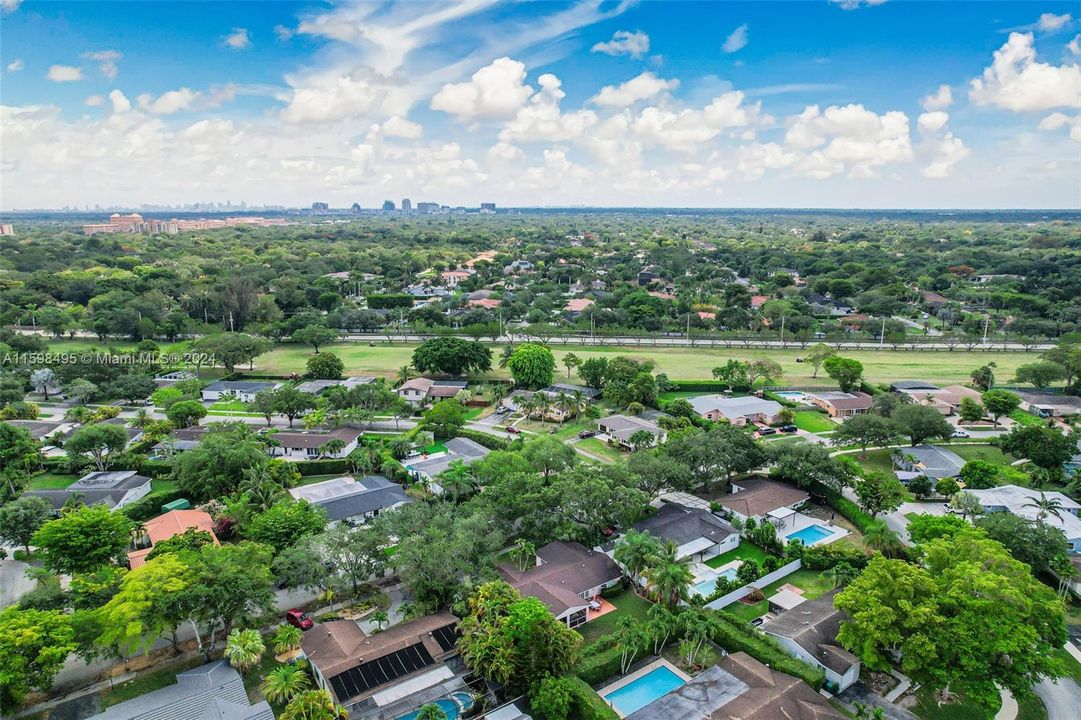 Active With Contract: $945,000 (4 beds, 2 baths, 2017 Square Feet)