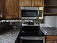 For Sale: $225,000 (2 beds, 2 baths, 1094 Square Feet)