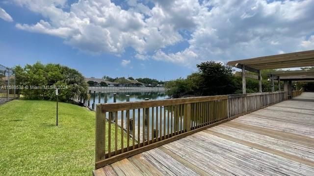 Recently Rented: $2,275 (2 beds, 2 baths, 1075 Square Feet)