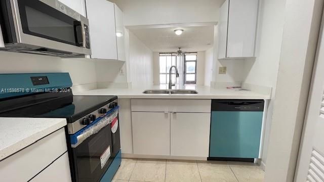 Recently Rented: $2,275 (2 beds, 2 baths, 1075 Square Feet)