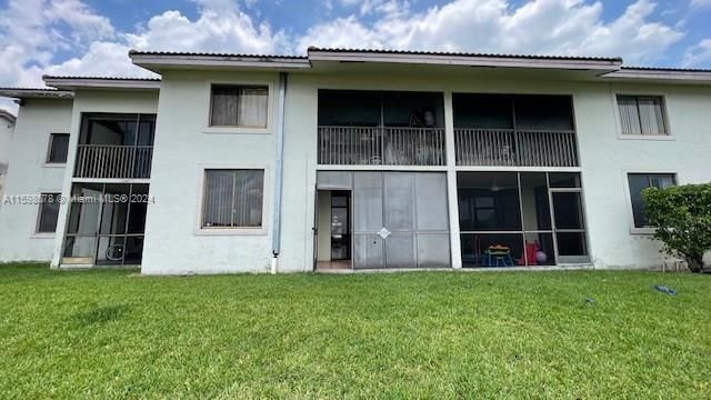 Recently Rented: $2,275 (2 beds, 2 baths, 1075 Square Feet)