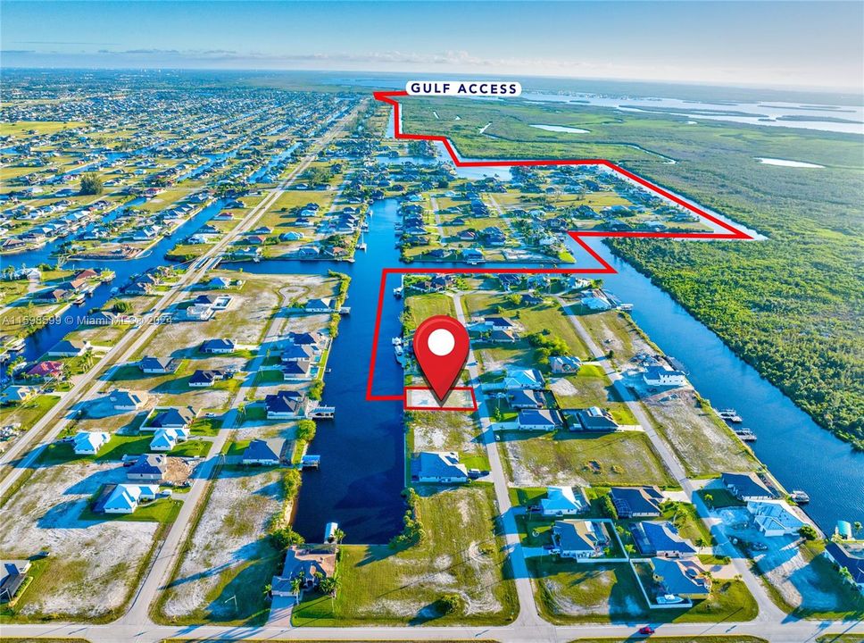 На продажу: $337,001 (0.23 acres)