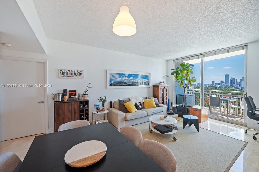 Recently Rented: $3,200 (1 beds, 1 baths, 850 Square Feet)