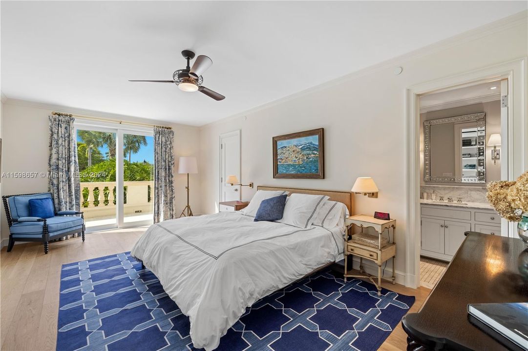 Recently Sold: $6,200,000 (3 beds, 3 baths, 3011 Square Feet)