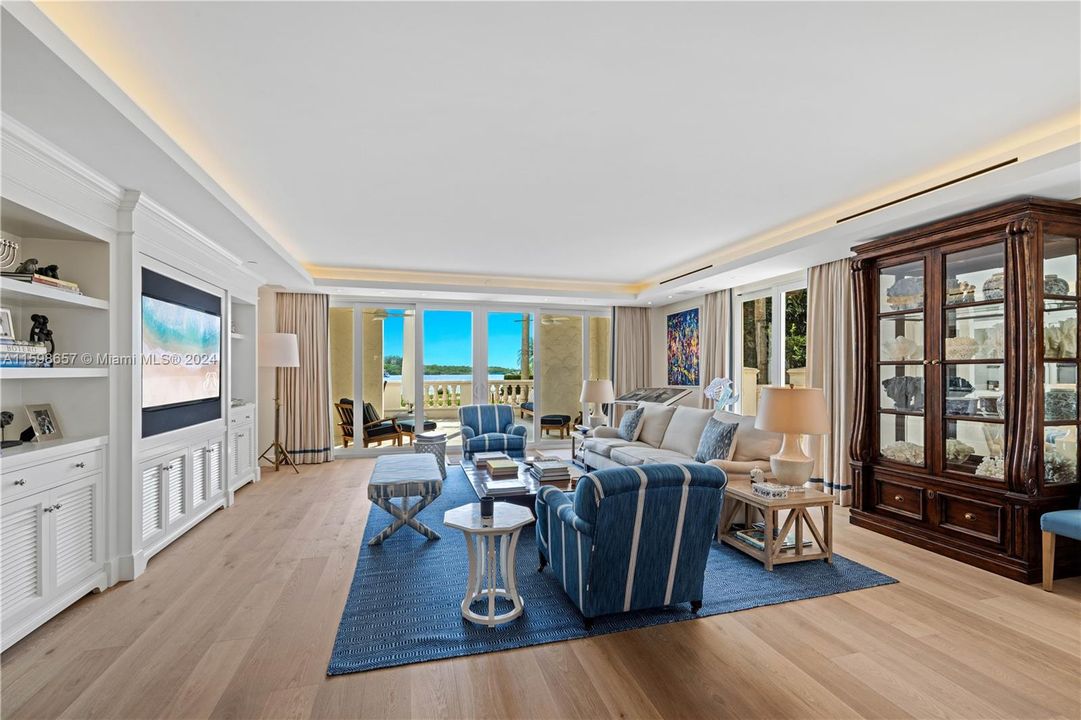 For Sale: $6,200,000 (3 beds, 3 baths, 3011 Square Feet)