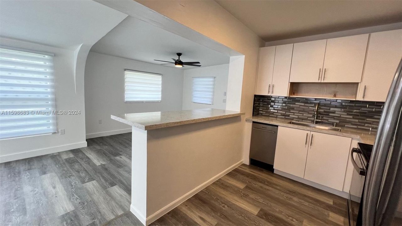 Active With Contract: $675,000 (4 beds, 2 baths, 1367 Square Feet)