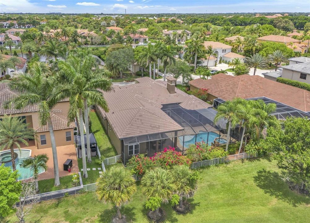 Recently Sold: $1,500,000 (5 beds, 4 baths, 4115 Square Feet)