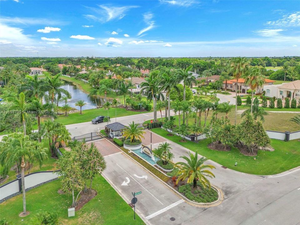 Recently Sold: $1,500,000 (5 beds, 4 baths, 4115 Square Feet)