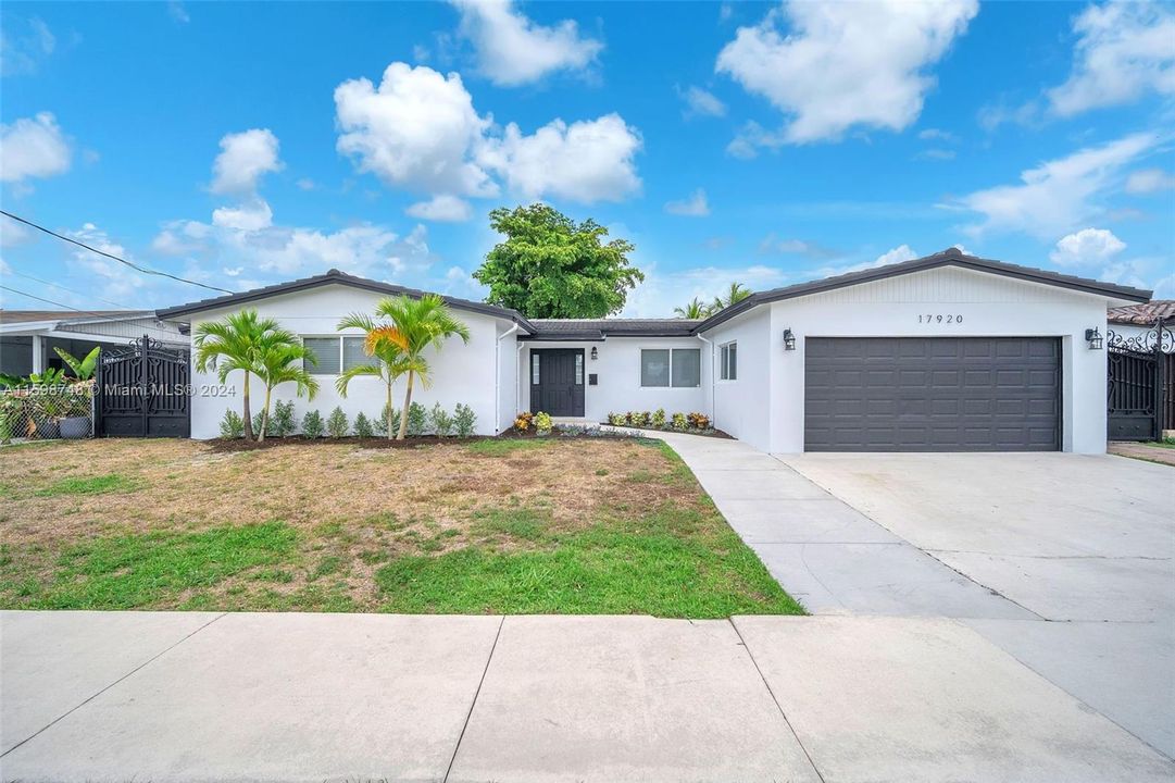 For Sale: $997,000 (3 beds, 2 baths, 1532 Square Feet)