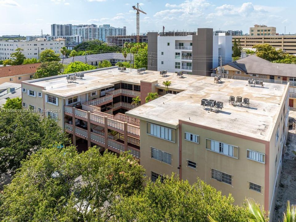 Недавно продано: $214,900 (1 спален, 1 ванн, 650 Квадратных фут)