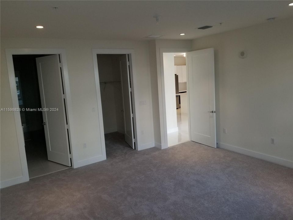 For Rent: $3,500 (3 beds, 2 baths, 1351 Square Feet)