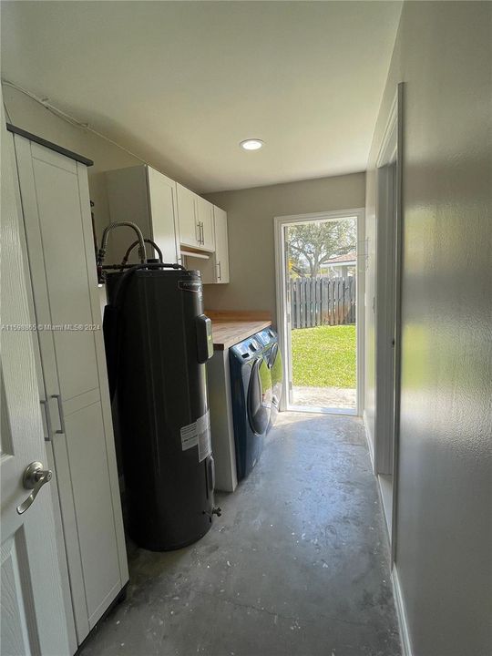 Active With Contract: $4,950 (3 beds, 2 baths, 1445 Square Feet)